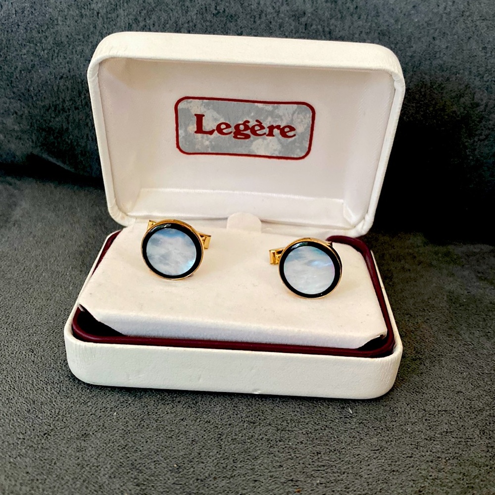 Legere Mother of Pearl Cufflinks